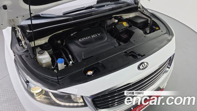 Kia Canival 2016 — photo 6