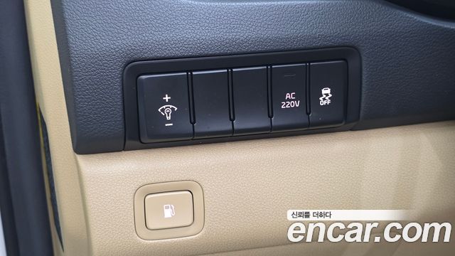 Kia Canival 2016 — photo 13