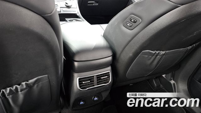 Hyundai Santafe 2021 — photo 30