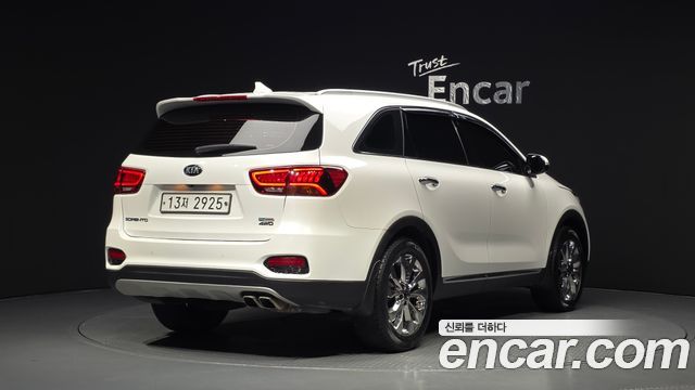 Kia Sorento 2019 — photo 2