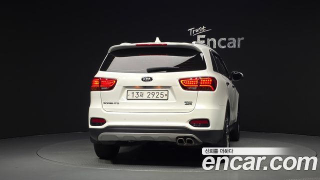 Kia Sorento 2019 — photo 4