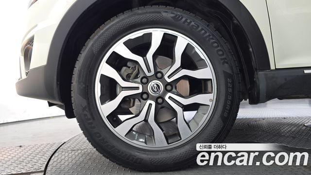 KG Mobility KORANDO 2016 — photo 5