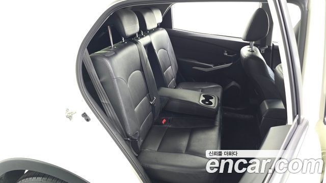 KG Mobility KORANDO 2016 — photo 18