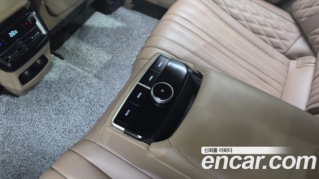 Kia K8 2023 — photo 28
