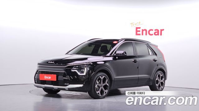 Kia Niro 2023 — photo 1