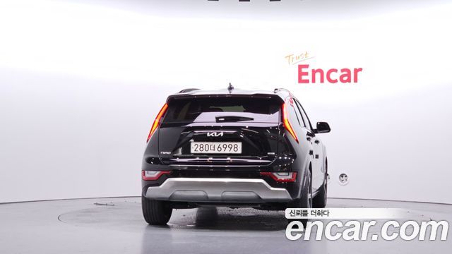 Kia Niro 2023 — photo 4