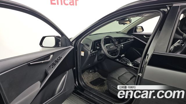 Kia Niro 2023 — photo 13
