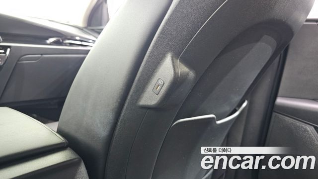Kia Niro 2023 — photo 29