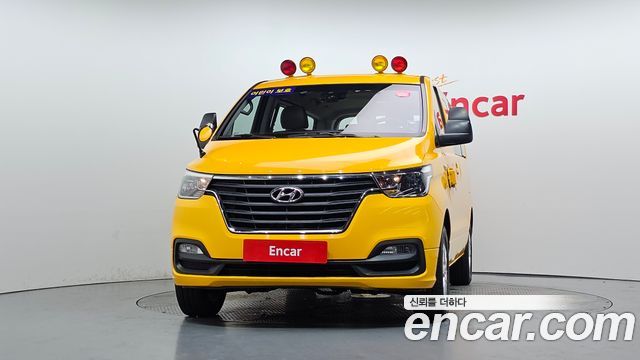 Hyundai Starex 2019 — photo 3