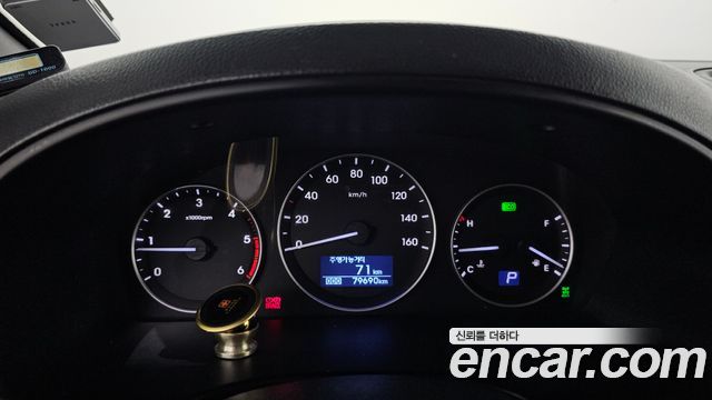 Hyundai Starex 2019 — photo 11