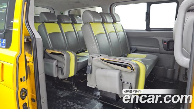 Hyundai Starex 2019 — photo 17