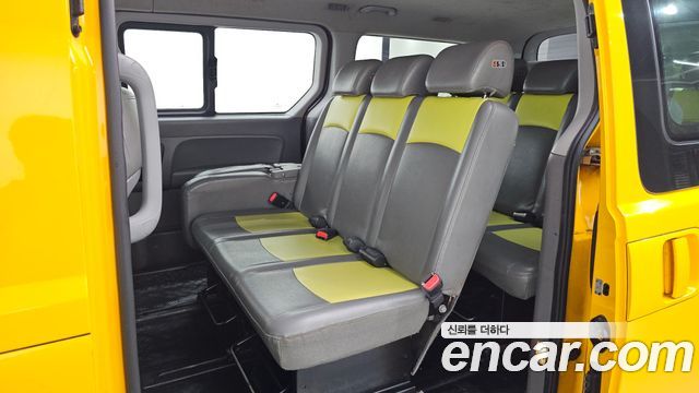 Hyundai Starex 2019 — photo 19
