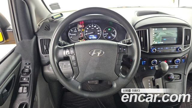 Hyundai Starex 2019 — photo 20