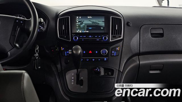 Hyundai Starex 2019 — photo 21