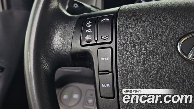 Hyundai Starex 2019 — photo 24