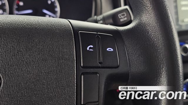 Hyundai Starex 2019 — photo 25