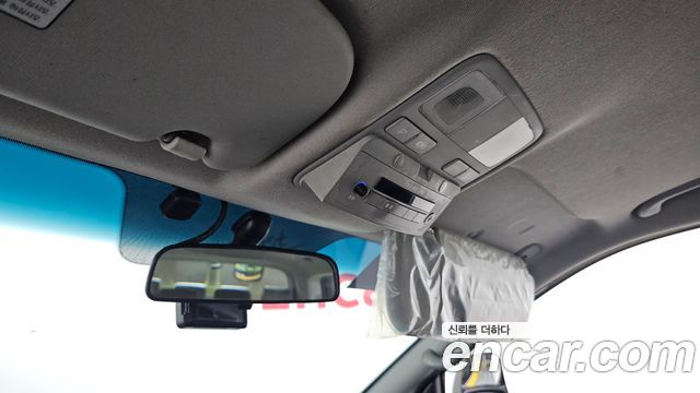 Hyundai Starex 2019 — photo 29