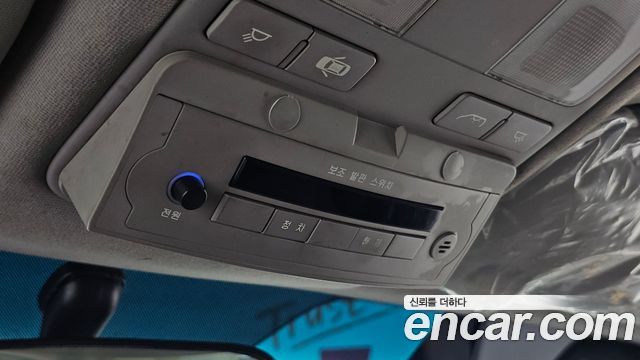 Hyundai Starex 2019 — photo 30