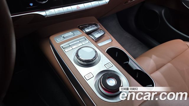 Genesis GV70 2021 — photo 9