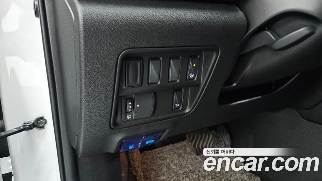 Renault Korea QM6 2022 — photo 28