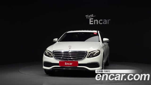 Mercedes-Benz E-Class 2018 — photo 3