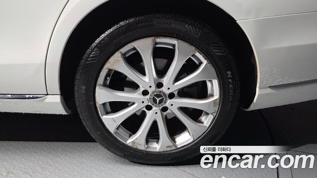 Mercedes-Benz E-Class 2018 — photo 5