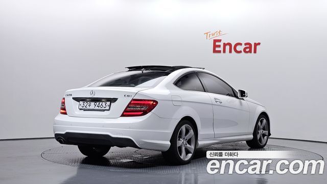 Mercedes-Benz C-Class 2013 — photo 2