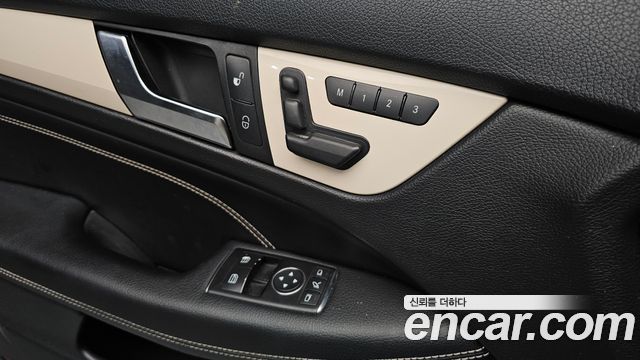 Mercedes-Benz C-Class 2013 — photo 18