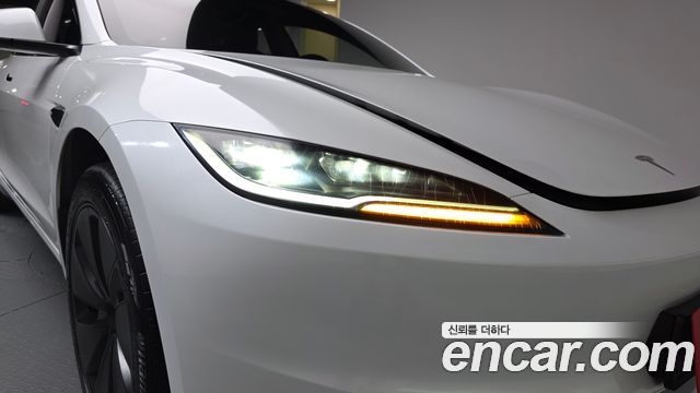 Tesla Model 3 2024 — photo 8