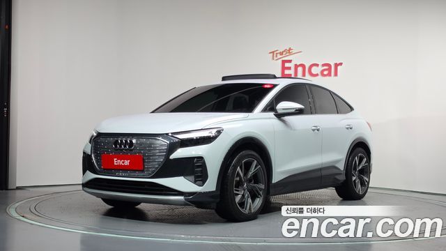 Audi Q4 e-tron 2025 — photo 1