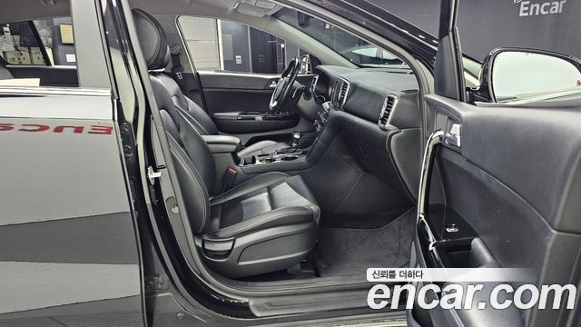 Kia Sportage 2018 — photo 17
