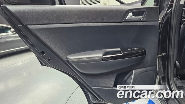 Kia Sportage 2018 — photo 15