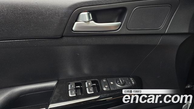 Kia Sportage 2018 — photo 28