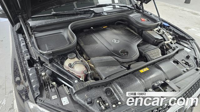 Mercedes-Benz GLE-Class 2024 — photo 6