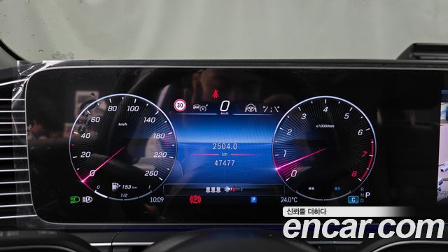Mercedes-Benz GLE-Class 2024 — photo 11