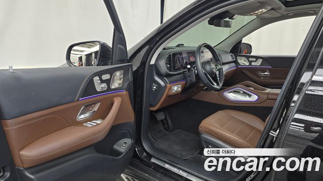 Mercedes-Benz GLE-Class 2024 — photo 13