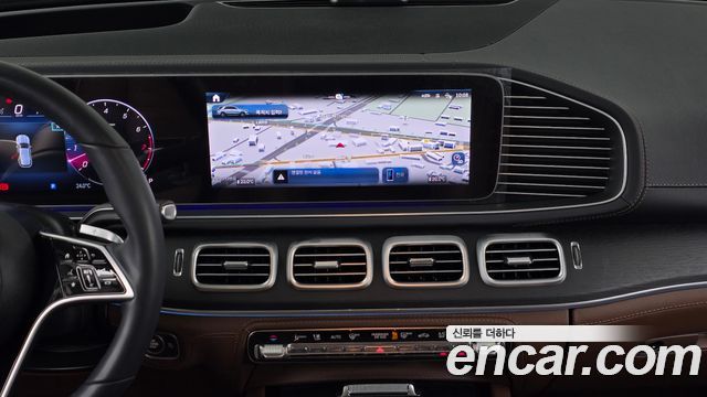 Mercedes-Benz GLE-Class 2024 — photo 18