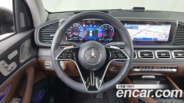 Mercedes-Benz GLE-Class 2024 — photo 19