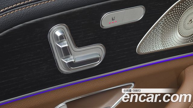 Mercedes-Benz GLE-Class 2024 — photo 25