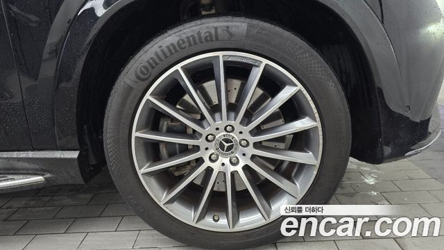 Mercedes-Benz GLE-Class 2024 — photo 7