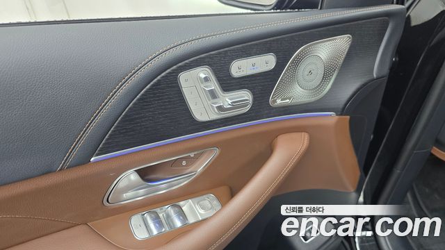 Mercedes-Benz GLE-Class 2024 — photo 29