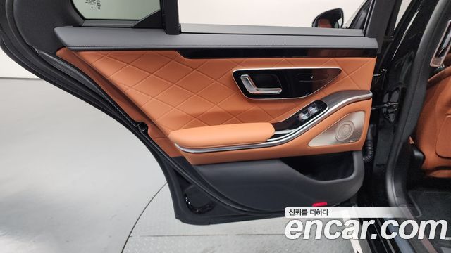 Mercedes-Benz S-Class 2026 — photo 15