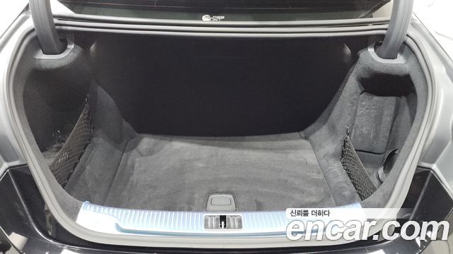 Mercedes-Benz S-Class 2026 — photo 28