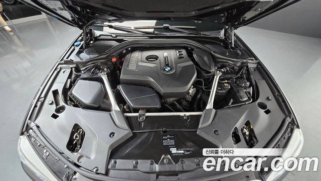 BMW 5-Series 2018 — photo 6