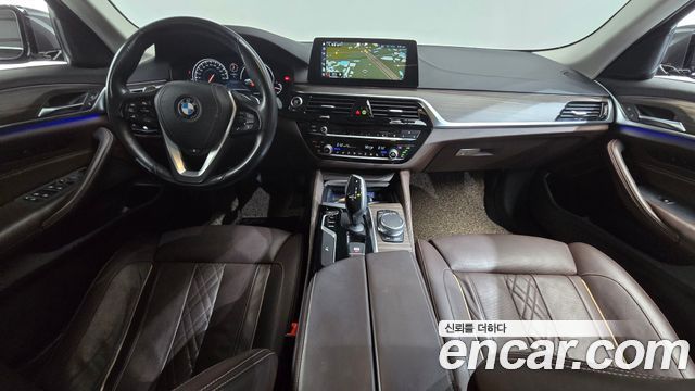 BMW 5-Series 2018 — photo 7