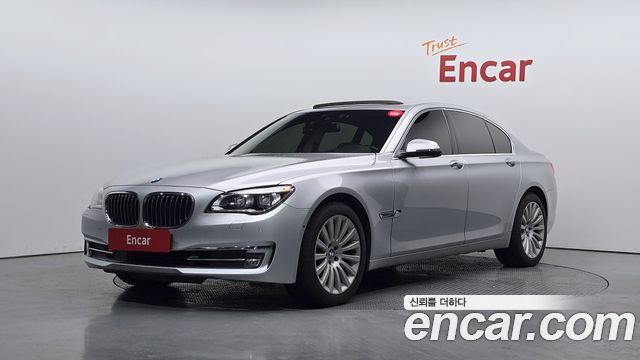 BMW 7-Series 2013 — photo 1