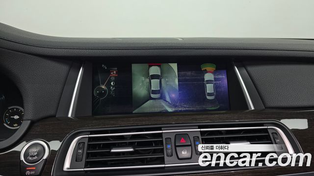 BMW 7-Series 2013 — photo 20