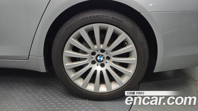 BMW 7-Series 2013 — photo 7