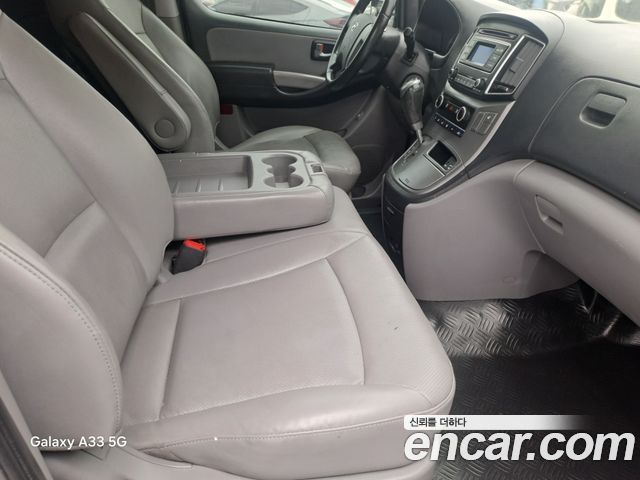 Hyundai Starex 2021 — photo 10