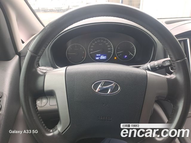 Hyundai Starex 2021 — photo 12